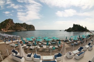 Strand vom Hotel la plage resort taormina